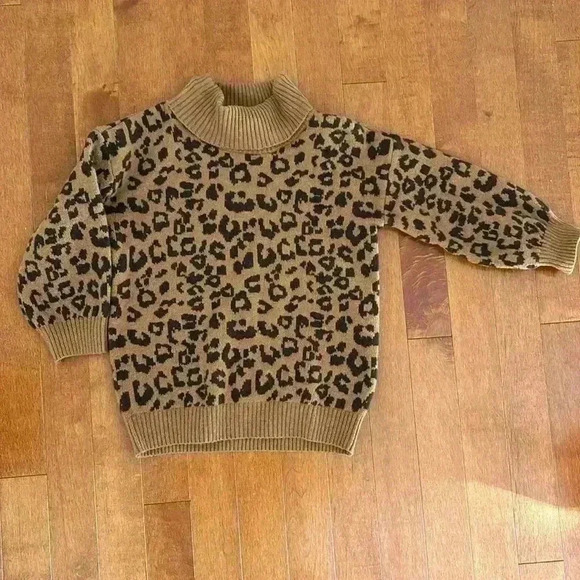 GAP Other - Adorable GAP Toddler Leopard Brushed Turtleneck Sweater